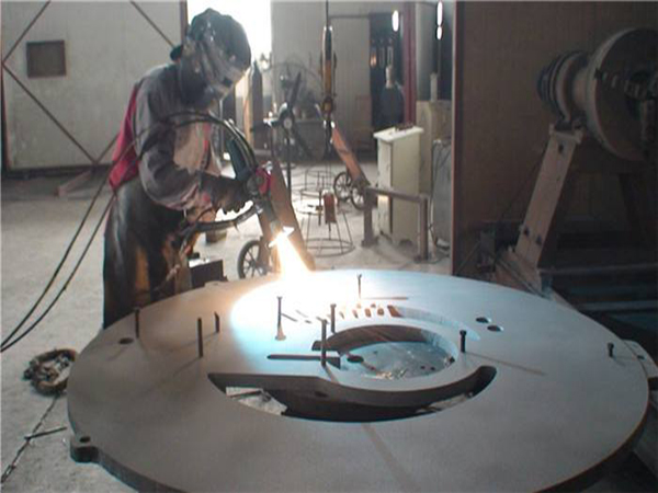 锅炉耐磨喷涂的工艺与实施